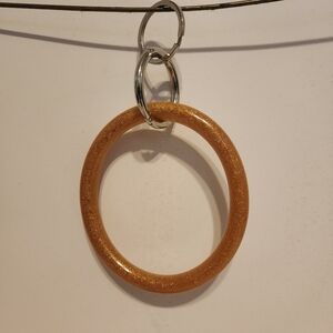 Like New Gold sparkly key and Keychain holder